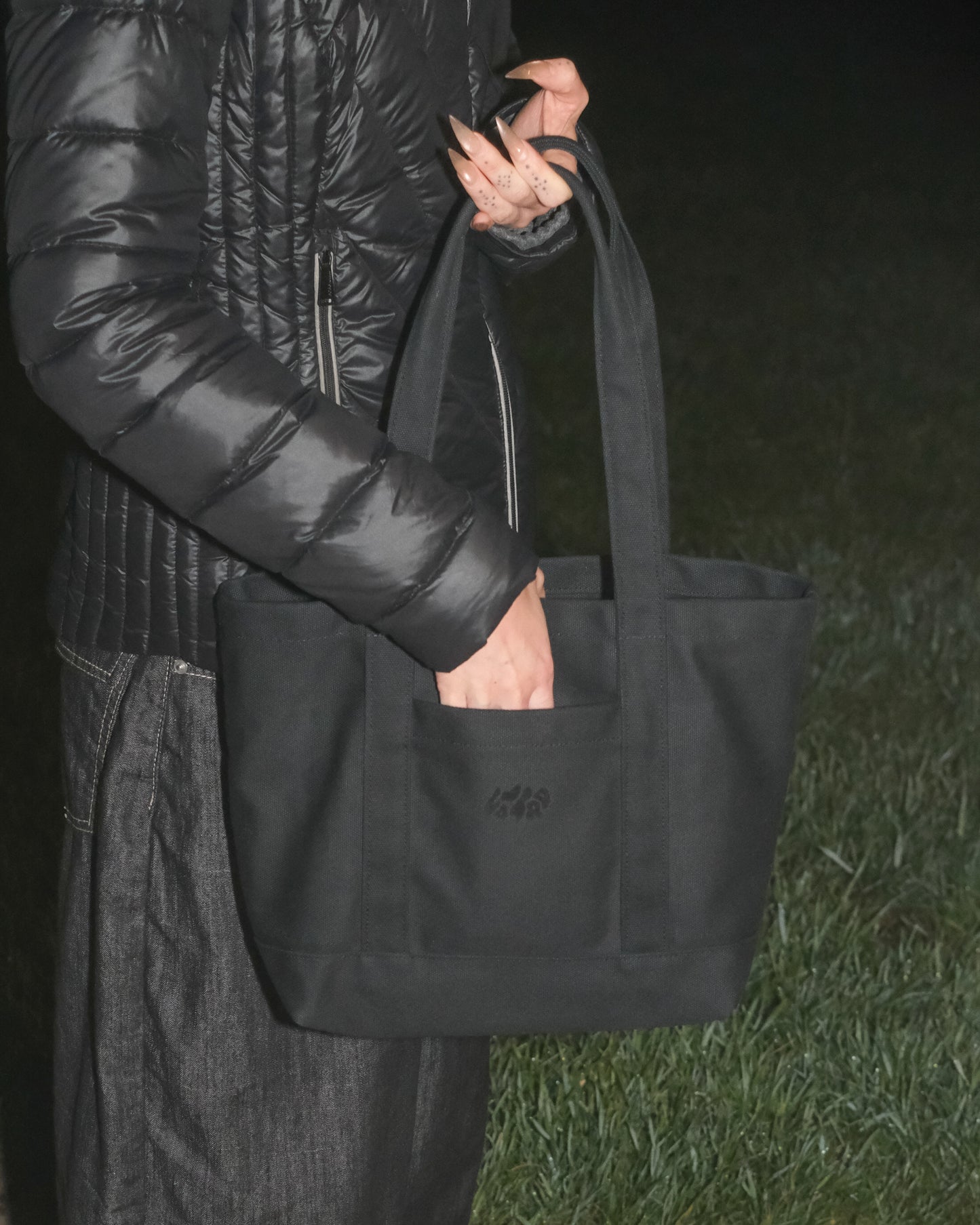BUCKET TOTE